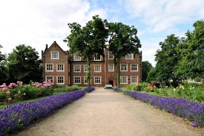Eastbury Manor House and gardens