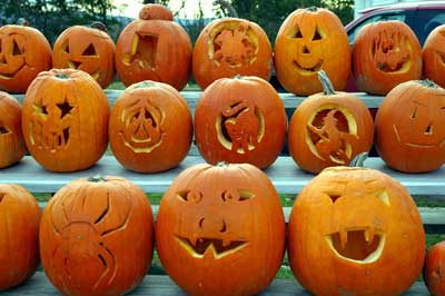 Design a spooky pumpkin
